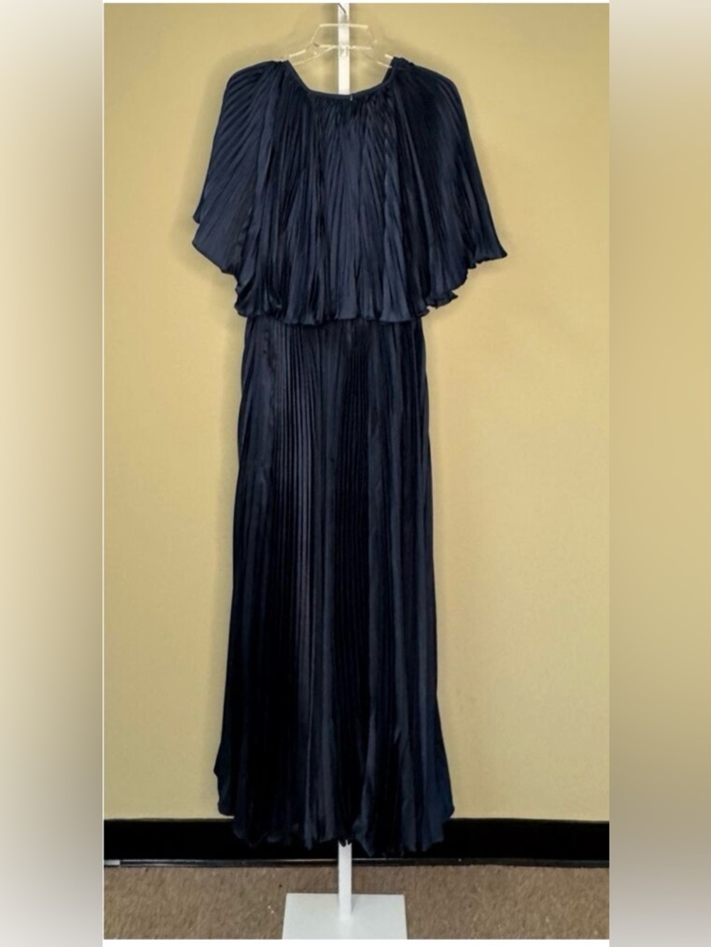 Mac Duggal NWT Pleated Caplet Tea Length Dress in Midnight Size 10 - Picture 5 of 7